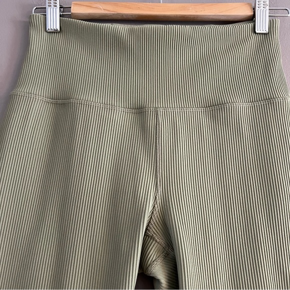Athleta Leggings Womens Elation Rib Tight Mid Rise Athletic 24” Olive Green M - Picture 3 of 15